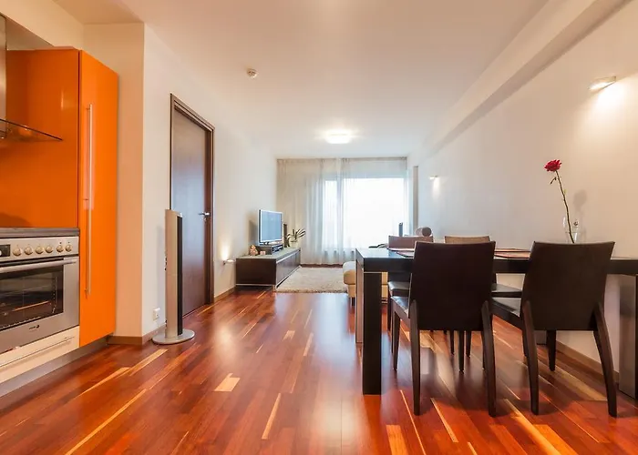 Center Joe Lägenhet *